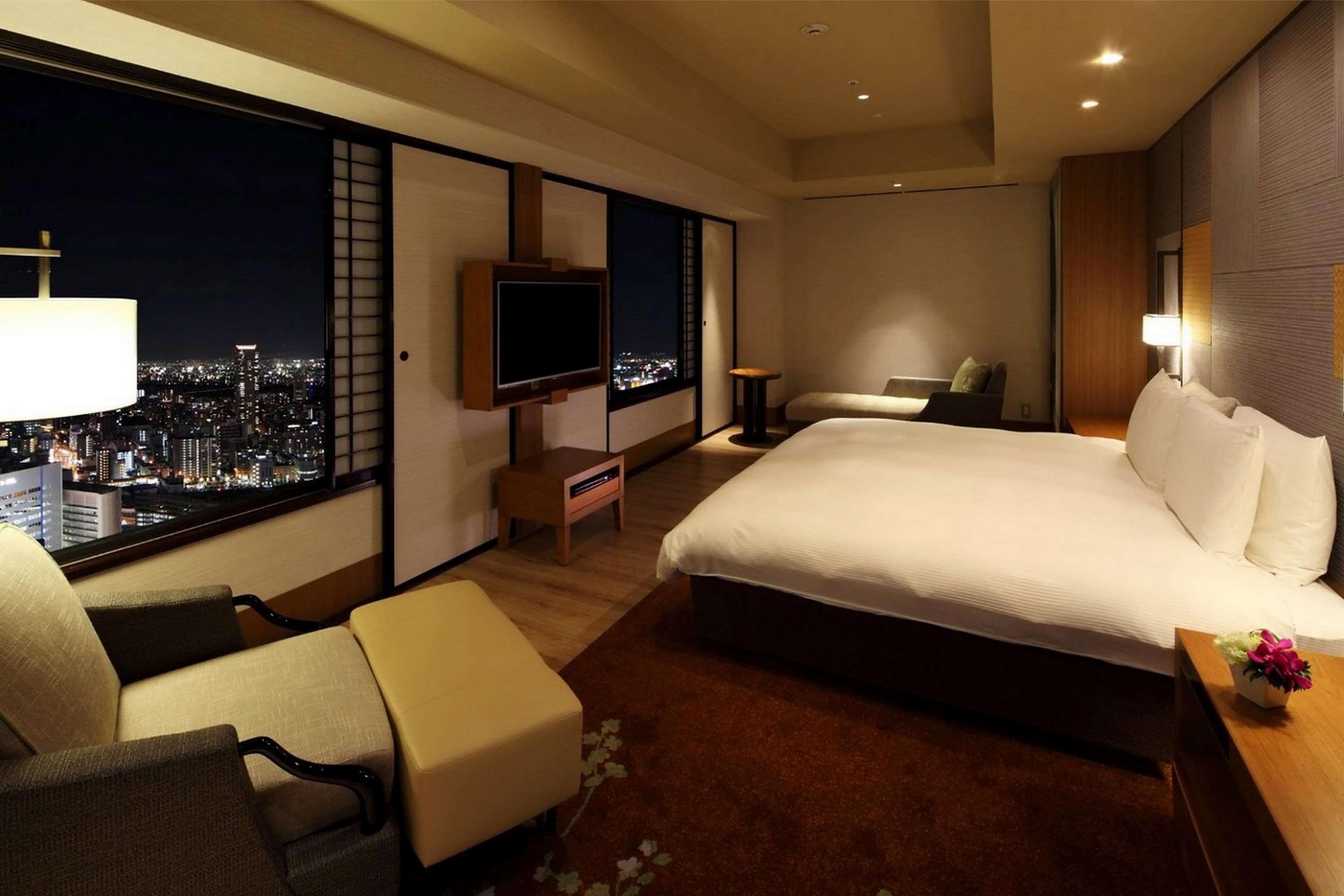 Hilton Osaka Hotel Exterior foto